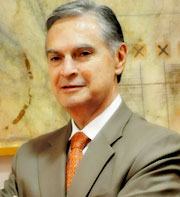 Dr. Luis Ernesto Derbez Bautista