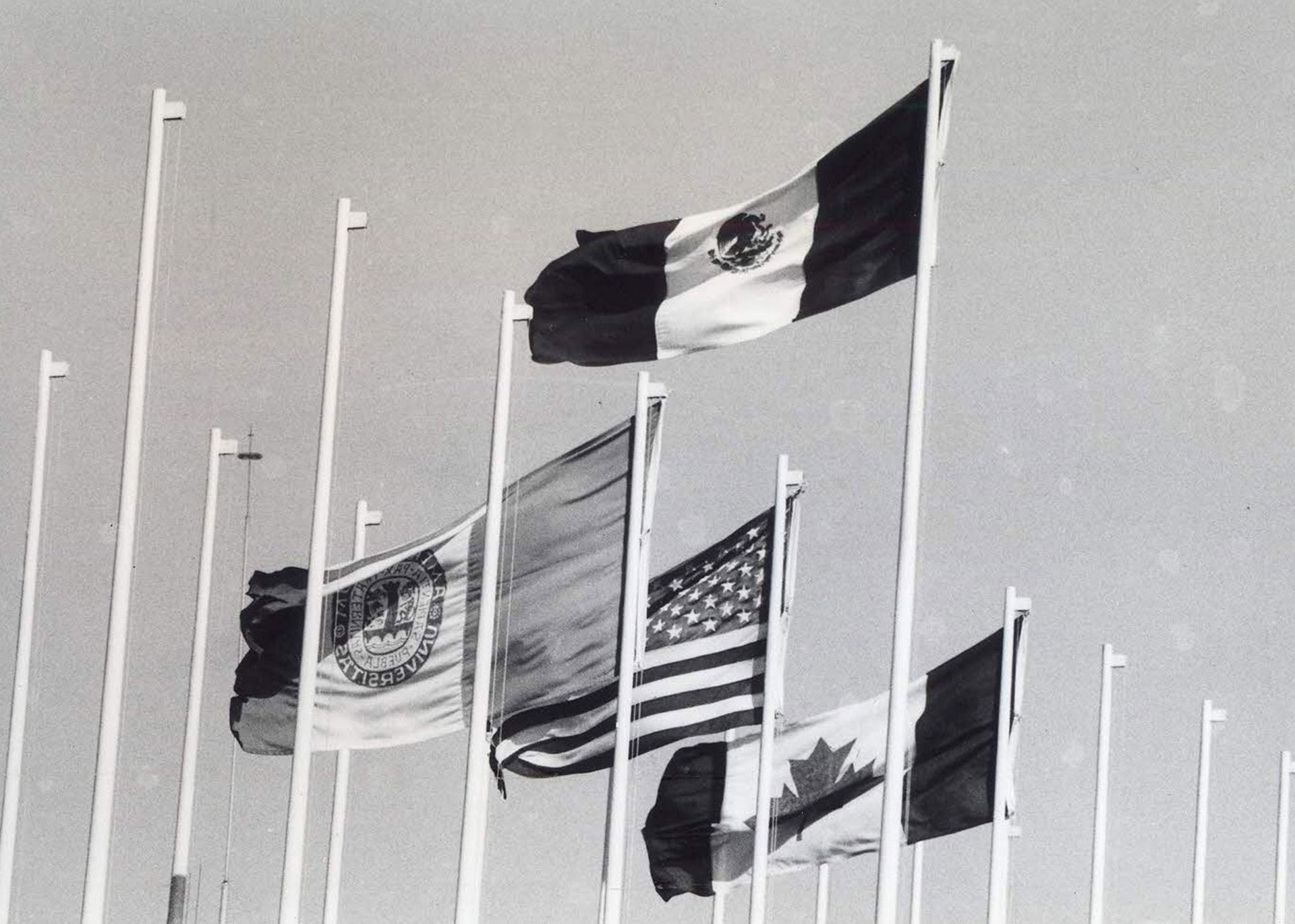 [1982] La Universidad privada de Puebla en su majestuosidad - UDLAP
