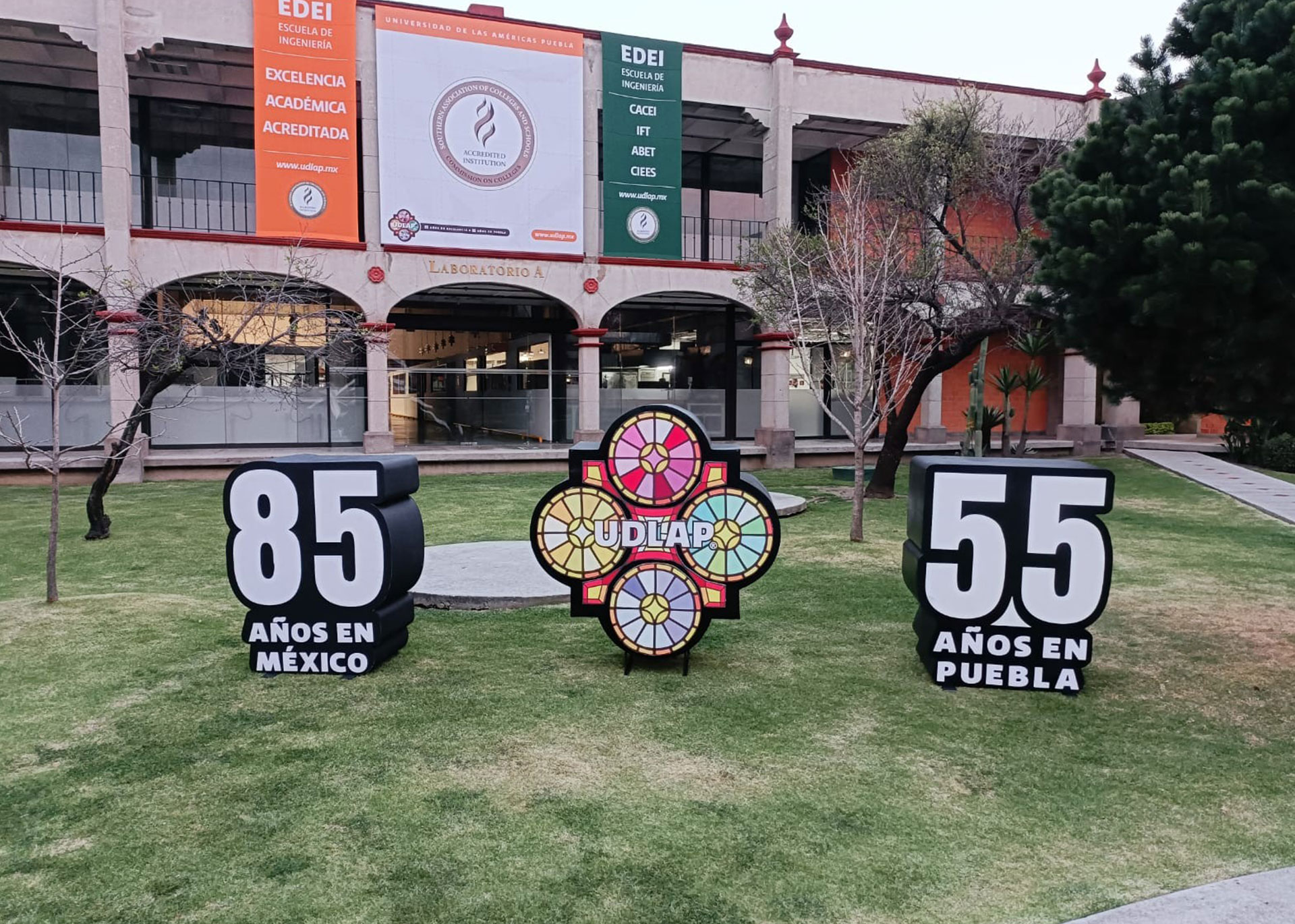 Expo primavera - UDLAP