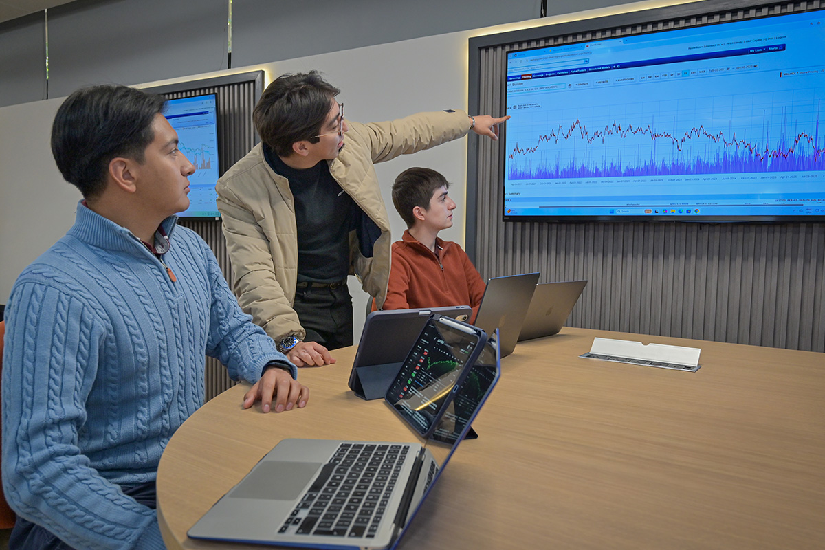 Laboratorios de la Escuela de Negocios y Economía
