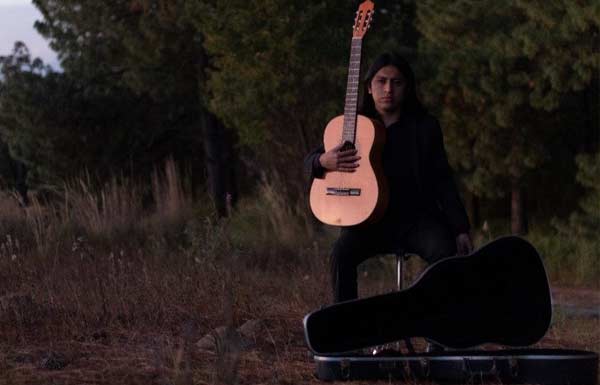 Divertimento en guitarra clásica: cápsula musical