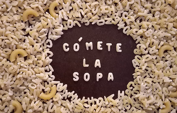 Obra de Teatro Cómete la sopa