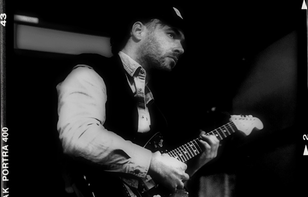 Nick Vander (guitarra y música electrónica)