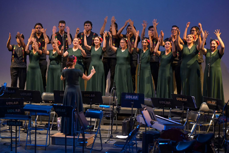 Integrantes del Coro de Cámara UDLAP