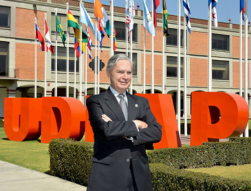 Dr. Luis Ernesto Derbez Bautista, Rector