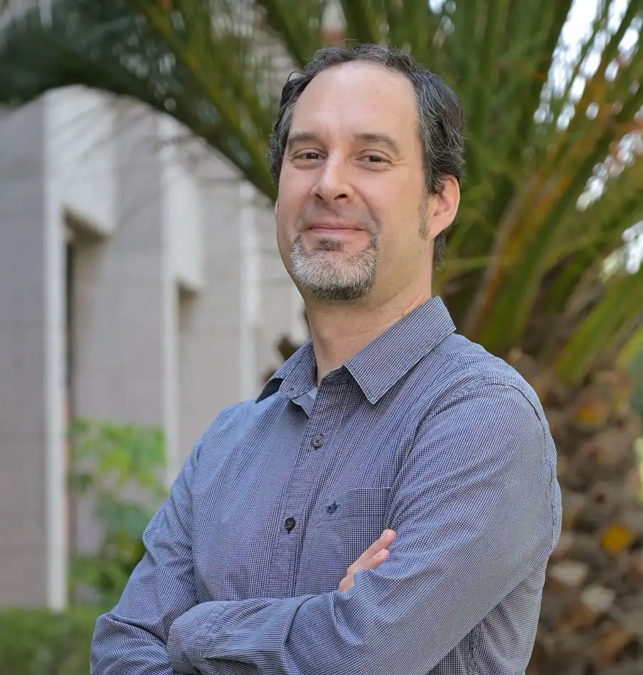 Nuestros investigadores Ajuria Ibarra Enrique